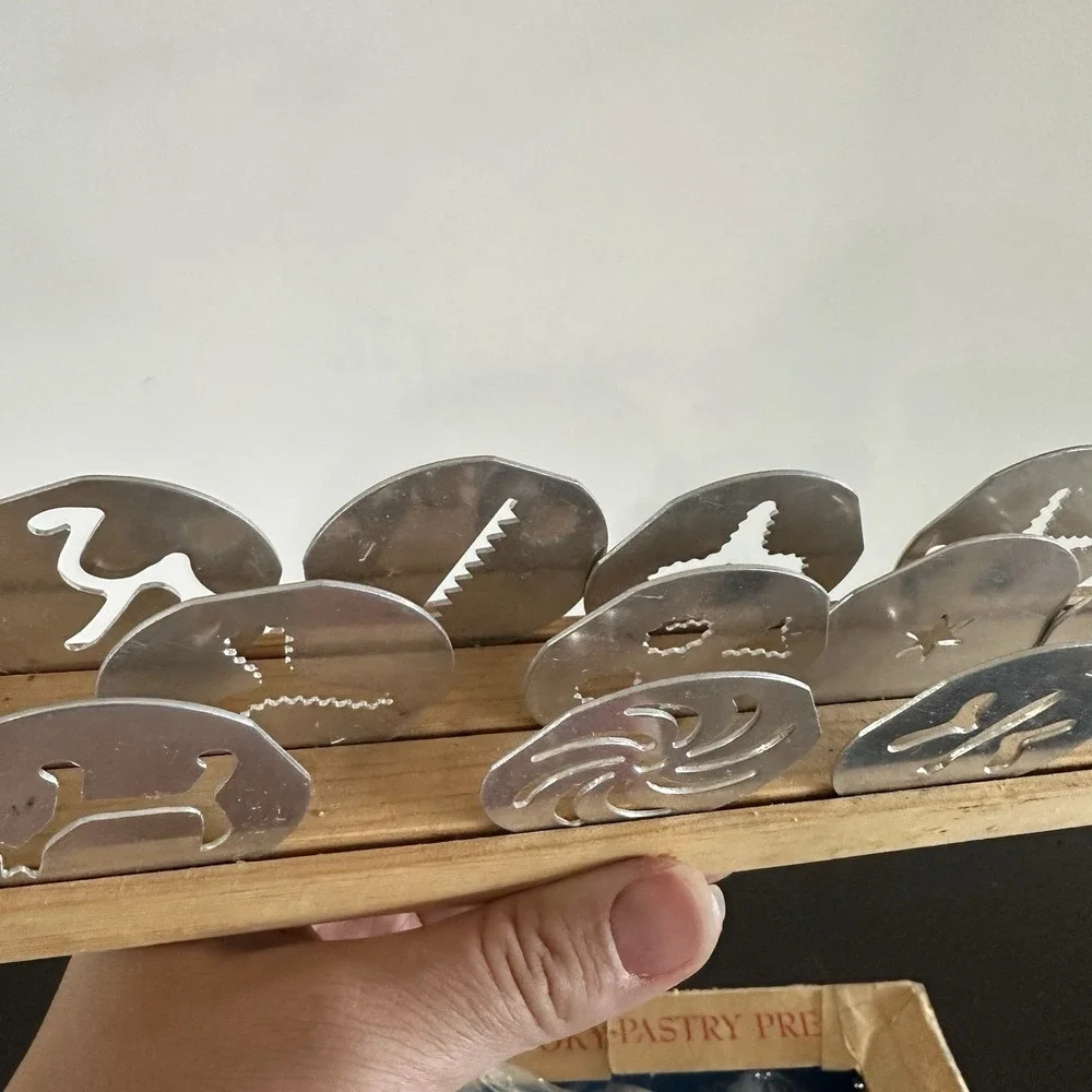 MIRRO‎ VINTAGE Aluminum Cooky Cookie Pastry Press 358-AM Plates Discs Tips Box